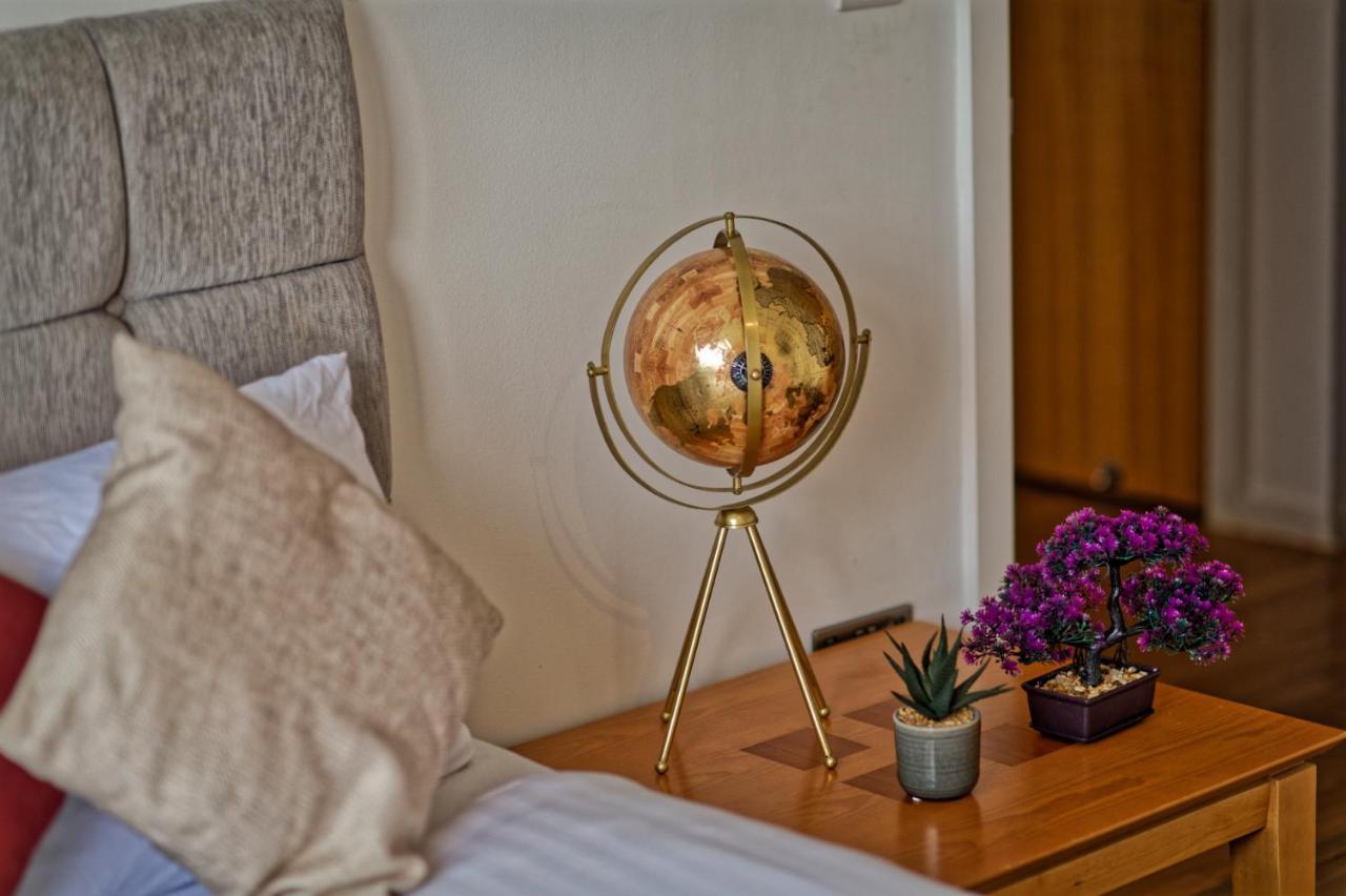 Sidemersey Livings- Convenient 1-Bedroom Flat With A View, Central Liverpool Exterior foto